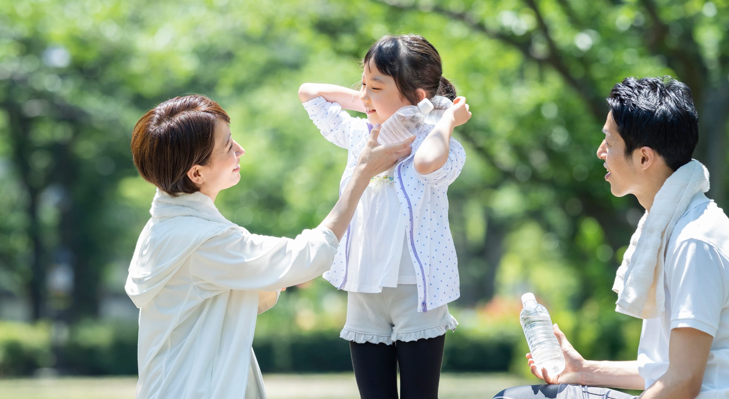 打ち合わせをしている女性